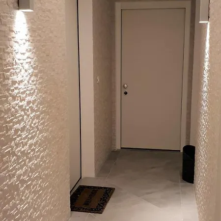 Apartment - Cours Saleya Gassin Nice
