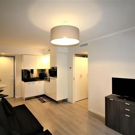 - Cours Saleya Gassin Apartment *